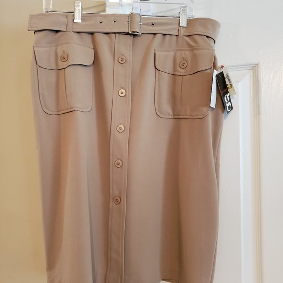 Safari Skirt - Picture 9 of 13